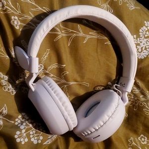 Angel wing bluetooth headphones
